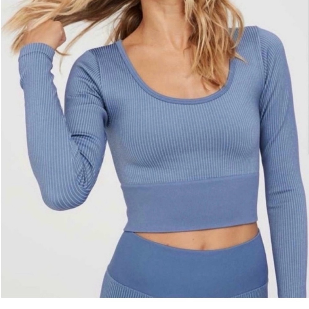 NWOT Aerie Offline Seamless Ribbed Workout Top In Color Blue Size Large